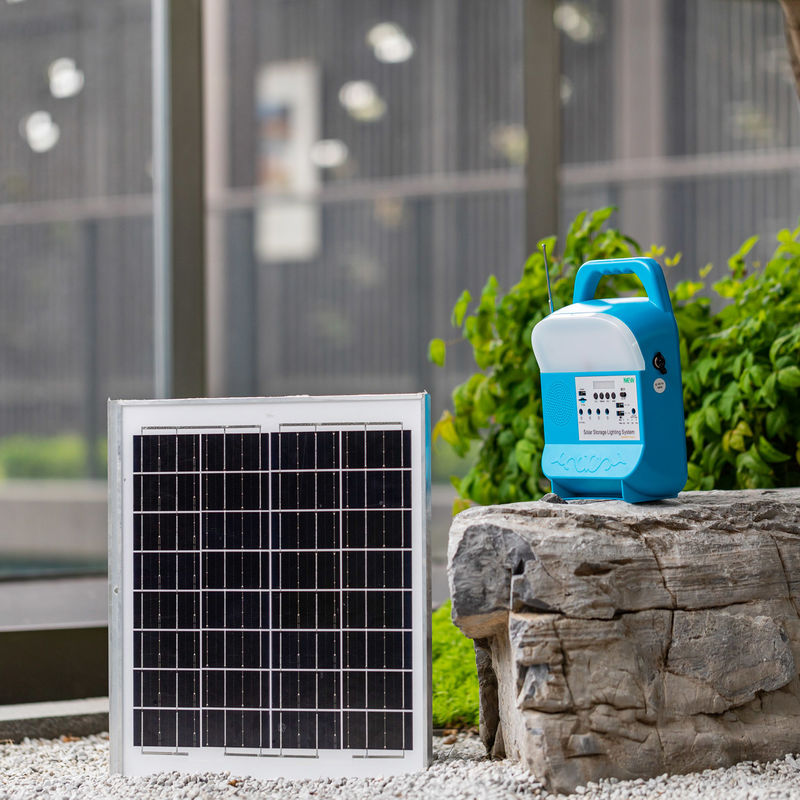 Sistema de iluminação solar para casa TV e ventilador - Fonte de energia Solar Eficiente e portátil Bateria de íons de lítio para energia solar