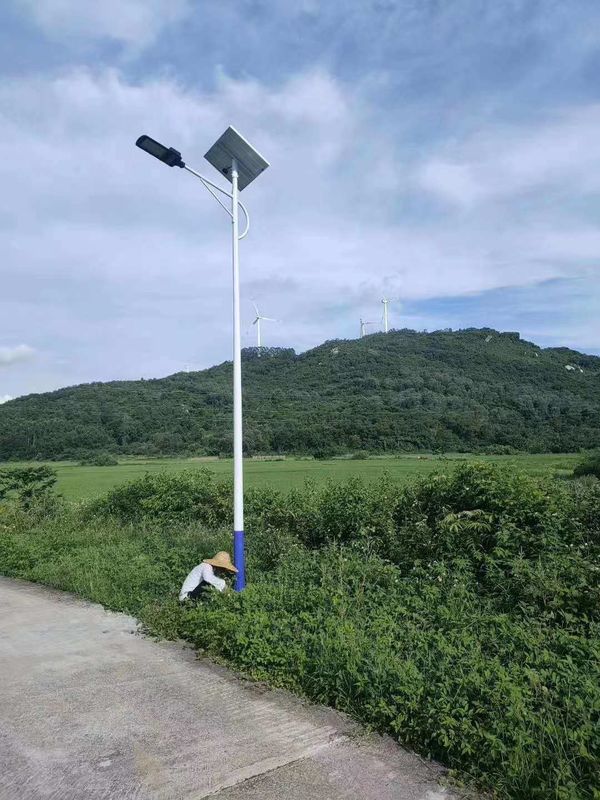 Tudo 2 na estrada solar solar do diodo emissor de luz das luzes de rua 60W 80W ilumina a luz de rua semi solar