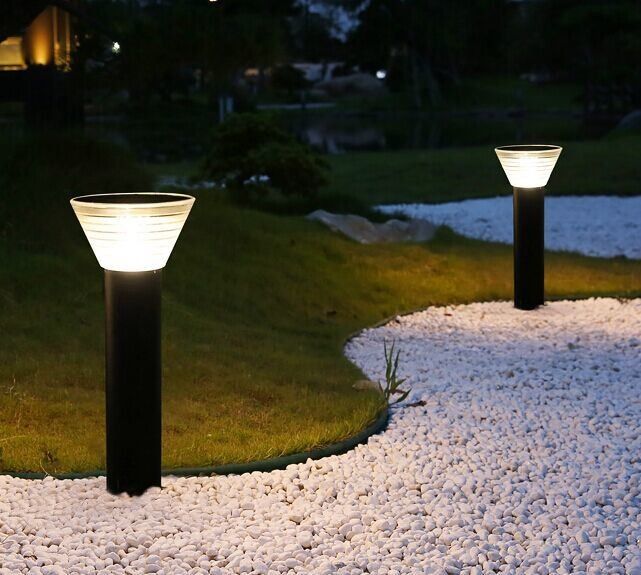 Lâmpadas solares de jardim de LED por atacado de fábrica IP 65 à prova d'água Luzes solares de jardim ao ar livre