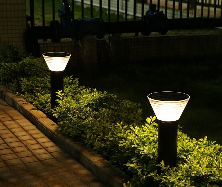 Lâmpadas solares de jardim de LED por atacado de fábrica IP 65 à prova d'água Luzes solares de jardim ao ar livre