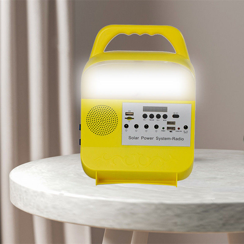 O carregador solar do sistema de iluminação das energias solares com os painéis solares portáteis de rádio almofada o sistema solar