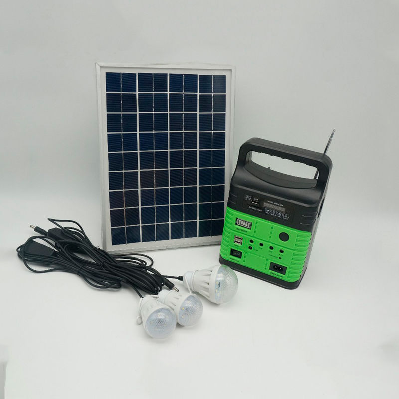 rádio portátil MP3 Mini Outdoor Camping do sistema Kit With Built In FM das energias solares 7500mah