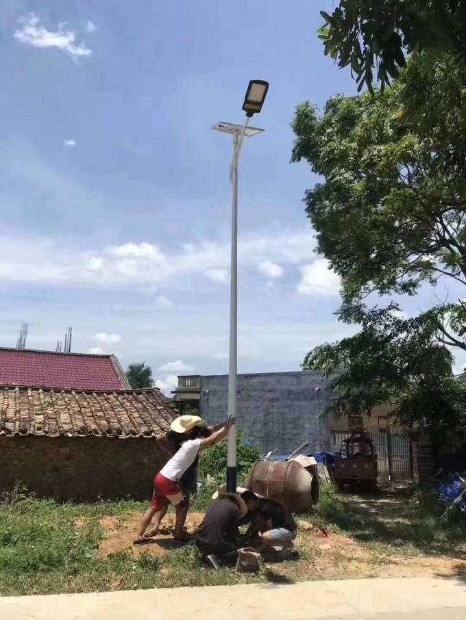Tudo em 2 luzes solares solares da estrada do diodo emissor de luz das luzes de rua 60W 100W 300W 500W