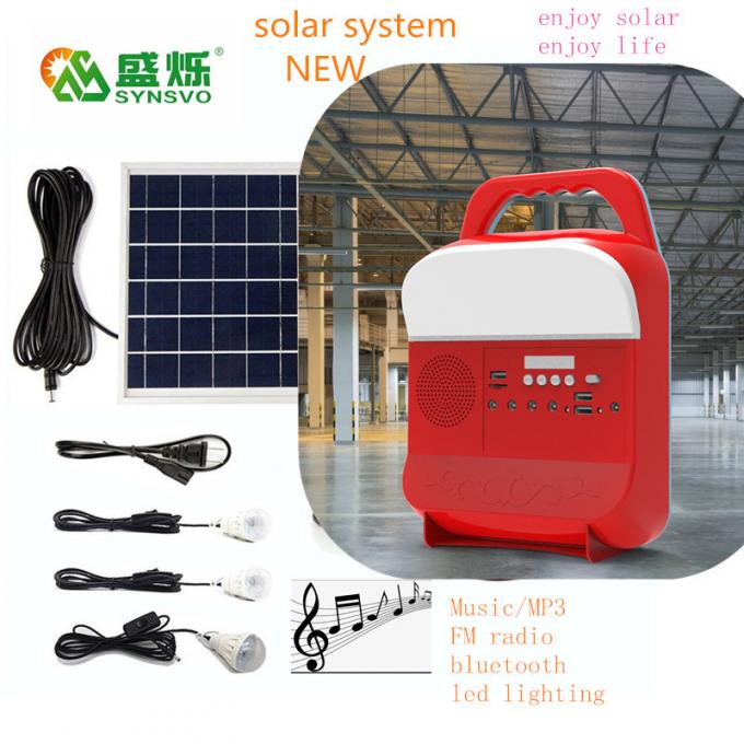 10W fora do sistema das energias solares da grade com o telefone do rádio de FM que carrega o sistema de iluminação solar