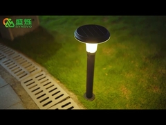 Sensor solar exterior da luz do gramado para a entrada de automóveis da passagem do pátio do quintal da casa